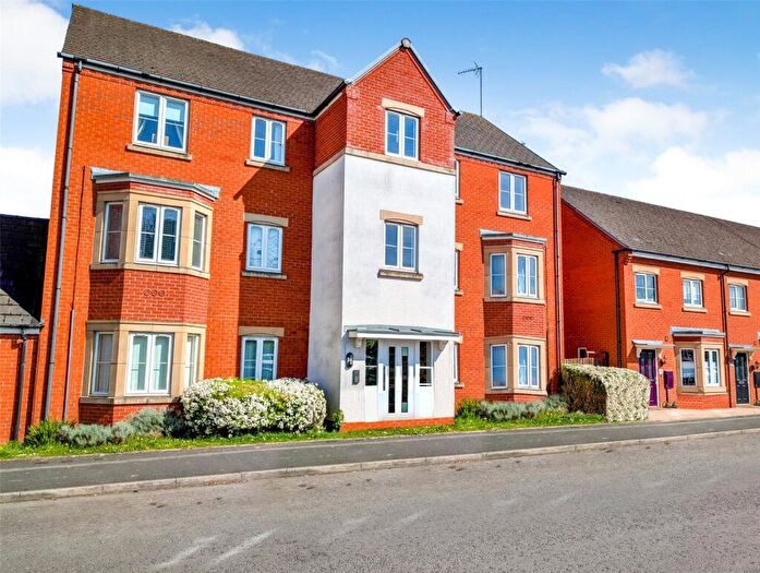 2 Bedroom Flat For Sale In Franchise Street, Kidderminster, Worcestershire, DY11