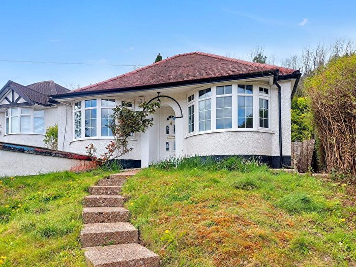 2 Bedroom Bungalow For Sale In Valley Road, Kenley, CR8