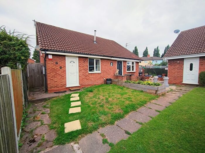 1 Bedroom Semi-Detached Bungalow To Rent In Logan Close, Dunstall, Wolverhampton, WV10
