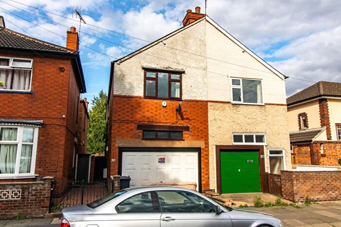 4 Bedroom Semi Detached House For Sale In Evesham Road, Leicester, LE3