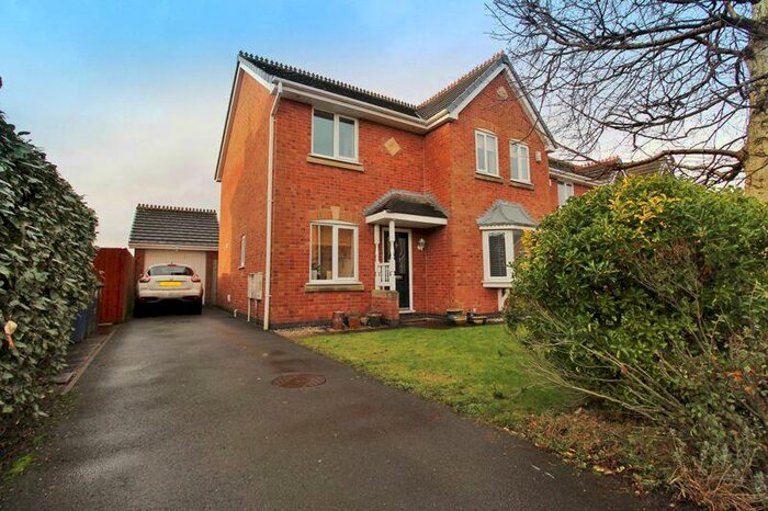 4 Bedroom Detached House To Rent In Thistle Close, Hesketh Bank, Preston, PR4