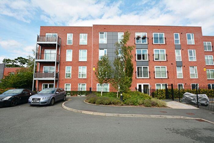 2 Bedroom Flat For Sale In Sheen Gardens, Heald Point, Manchester, M22