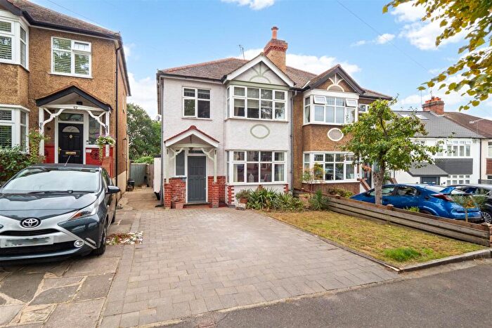 3 Bedroom Semi Detached House For Sale In Rose Hill Park West, Sutton, SM1