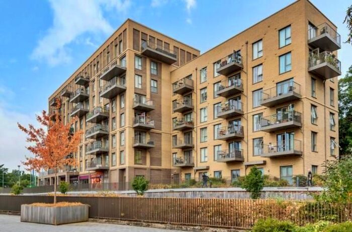 2 Bedroom Flat To Rent In Adenmore Rd, Catford, SE6