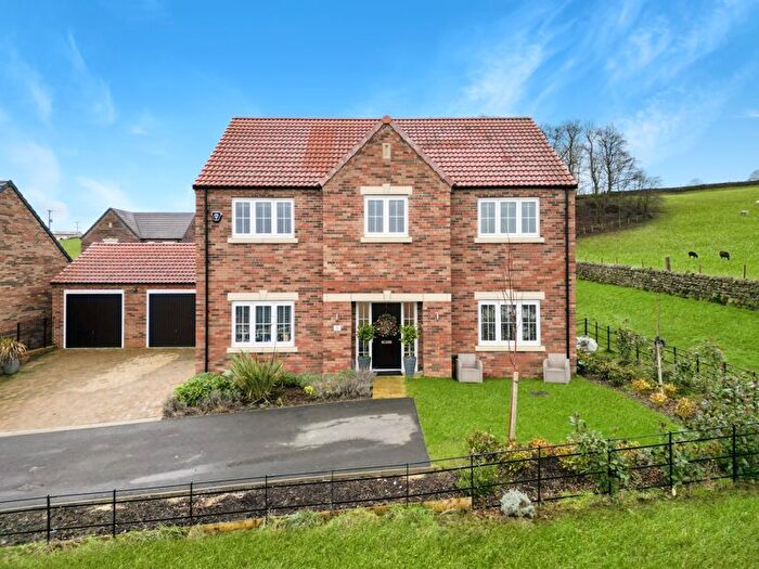 5 Bedroom Detached House For Sale In Cuckoo Drive, Menston, LS29
