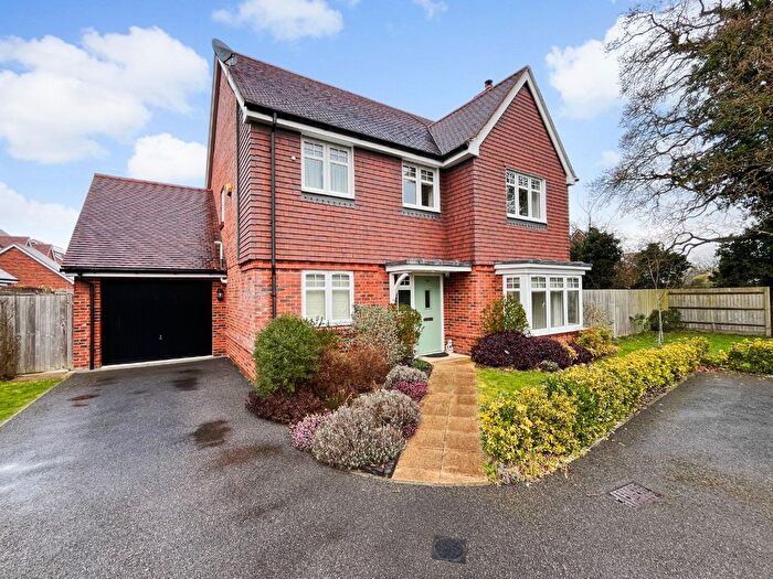 4 Bedroom Detached House To Rent In Simonds Grove, Spencers Wood, Reading, Berkshire, RG7