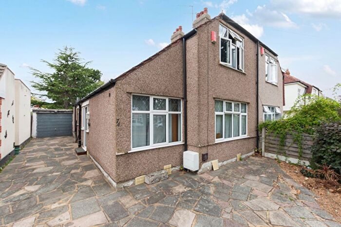 3 Bedroom Semi Detached House For Sale In Ellison Road, Sidcup, DA15