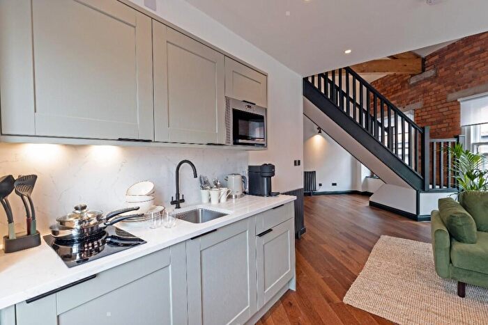 2 Bedroom Flat To Rent In The James, Manchester, M4