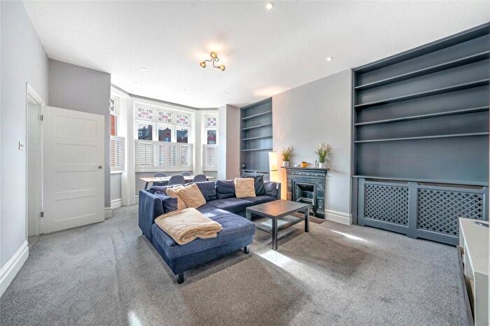 2 Bedroom Apartment To Rent In Goldhurst Terrace, London, NW6