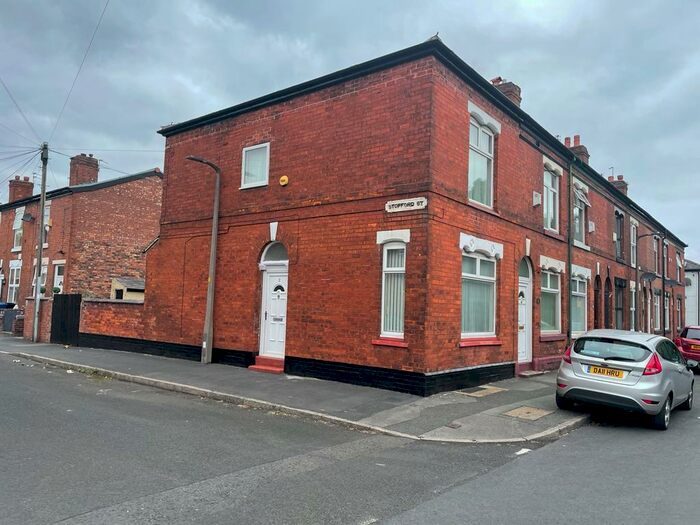 3 Bedroom Terraced House To Rent In Stopford Street, Stockport, SK3