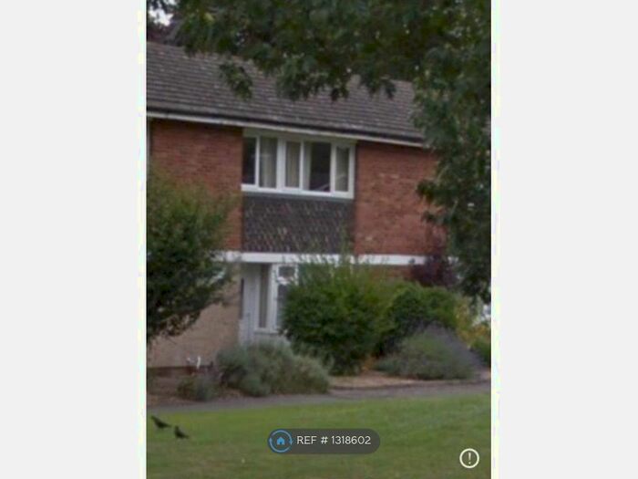 4 Bedroom Terraced House To Rent In Cherrywood Ave., Egham TW20