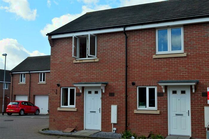 2 Bedroom End Of Terrace House To Rent In Coldstream Court Stoke Coventry, CV3