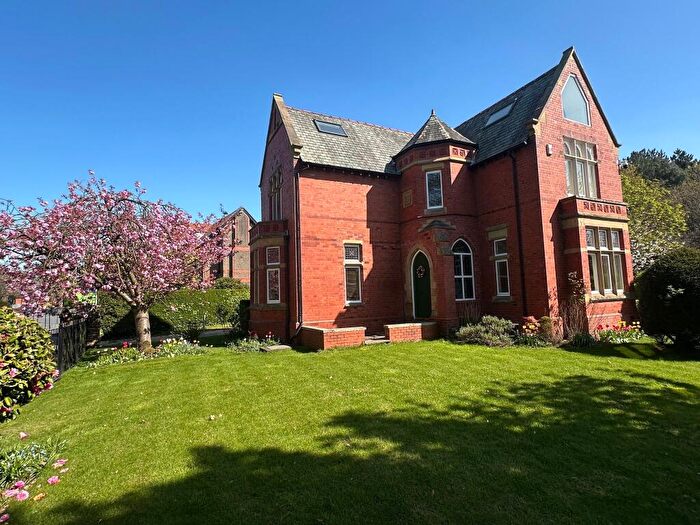 5 Bedroom Detached House For Sale In Cemetery Lodge, Queens Road, M41