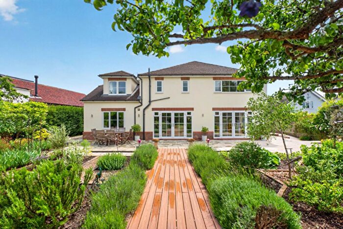 4 Bedroom Detached House For Sale In Welford On Avon, Warwickshire, CV37