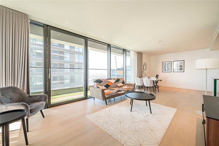 2 Bedroom Apartment To Rent In Wards Place, London, E14
