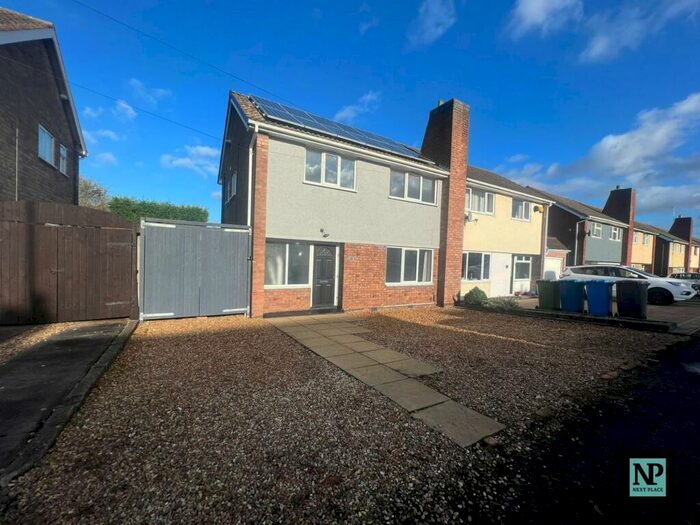 3 Bedroom Semi-Detached House To Rent In Wesley Way, Tamworth, B77