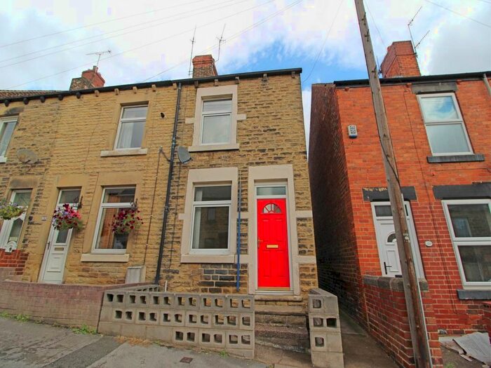 2 Bedroom End Of Terrace House To Rent In Cherry Tree Street, Hoyland, Barnsley, S74
