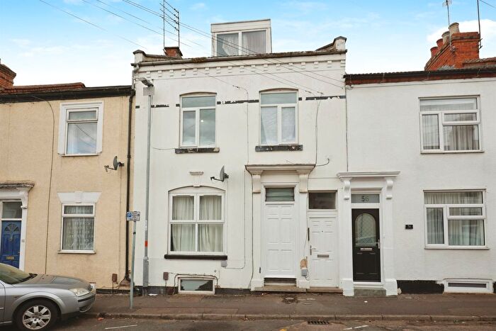 1 Bedroom Flat For Sale In Cyril Street, Northampton, NN1