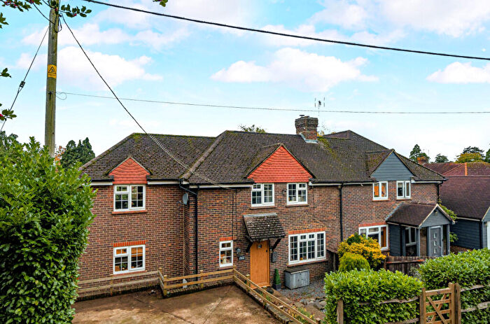 3 Bedroom Semi Detached House For Sale In West Hill, Elstead, Godalming, Surrey, GU8