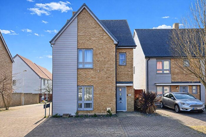 4 Bedroom Detached House For Sale In Repton Avenue, Ashford, TN23