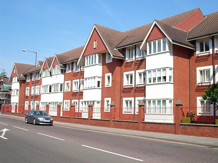 2 Bedroom Flat To Rent In Olivier Court, Union Street, Bedford, MK40