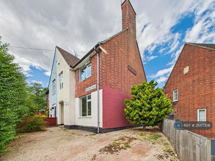 3 Bedroom Semi-Detached House To Rent In Redmarle Road, Leicester, LE3