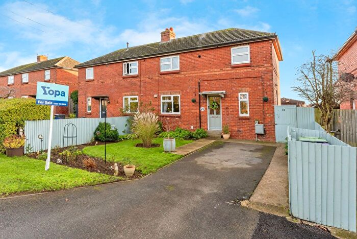 3 Bedroom Semi-Detached House For Sale In Burton Road, Heckington, Sleaford, NG34