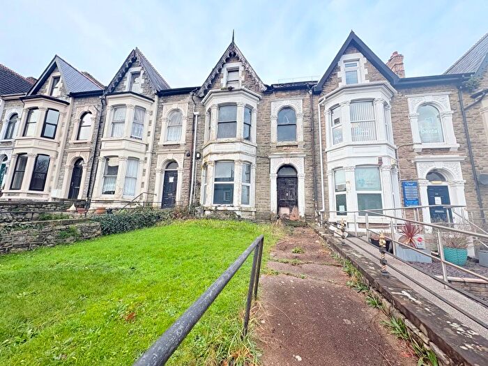 5 Bedroom Semi Detached House For Sale In Park Street, Bridgend, CF31