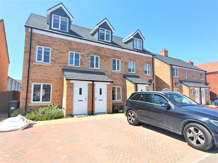 3 Bedroom House To Rent In Ghent Field Circle, Thurston, Bury St. Edmunds, IP31