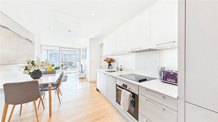 1 Bedroom Flat For Sale In Southwark Bridge Road, London, SE1