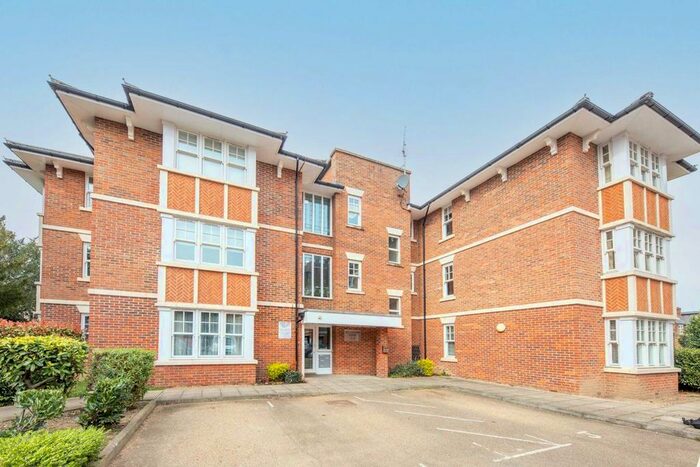 1 Bedroom Flat To Rent In Kilmorey Road, Twickenham, TW1