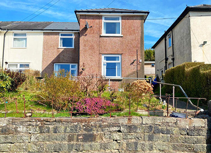 3 Bedroom Semi-Detached House For Sale In Maen Ganol, Trelewis, Treharris, CF46