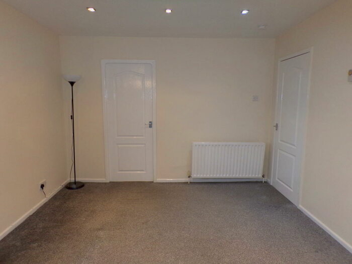 2 Bedroom House To Rent In Tarvin Close, Briercliffe, BB10