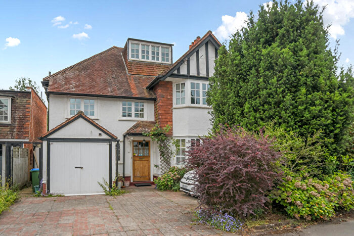 4 Bedroom Detached House For Sale In Lower Green Road, Esher, KT10