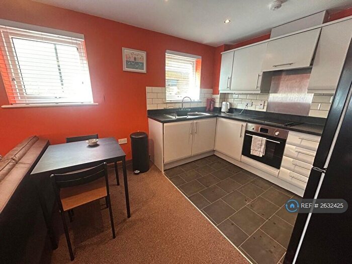 1 Bedroom Flat To Rent In Hawkins Road, Colchester, CO2