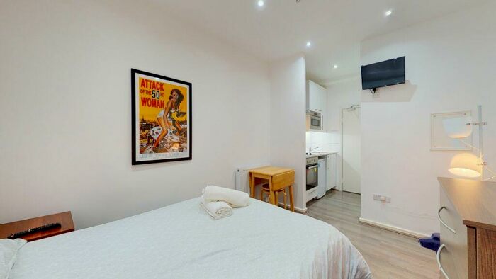 1 Bedroom Flat To Rent In Blenheim Gardens, London, NW2