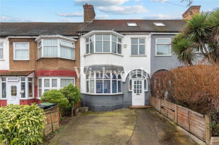 4 Bedroom Terraced House To Rent In Hazelwood Road, Enfield, EN1
