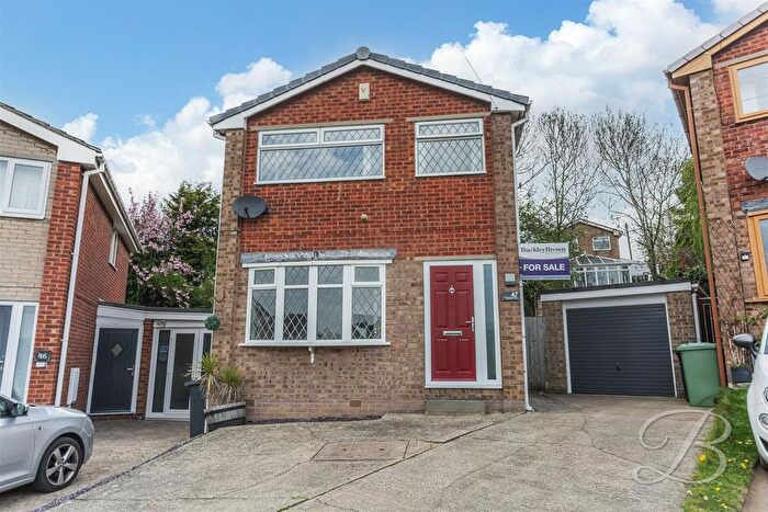 3 Bedroom Detached House For Sale In Bluebank View, New Whittington, Chesterfield, S43