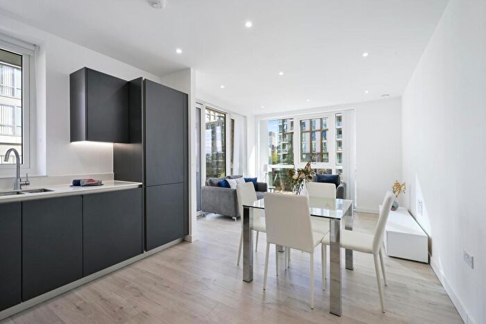 2 Bedroom Apartment To Rent In Coster Avenue, London, N4