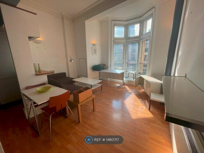 2 Bedroom Flat To Rent In Hepworth Chambers Apartments, Leeds, LS1