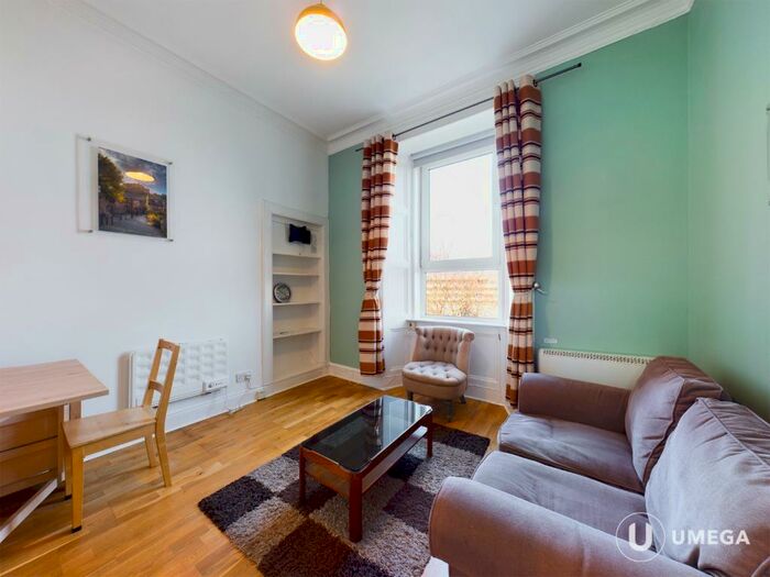 1 Bedroom Flat To Rent In Royal Park Terrace, Meadowbank, Edinburgh, EH8