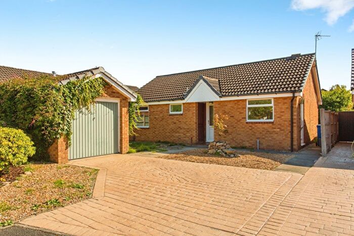 2 Bedroom Bungalow For Sale In Black Croft, Clayton-Le-Woods, Chorley, Lancashire, PR6