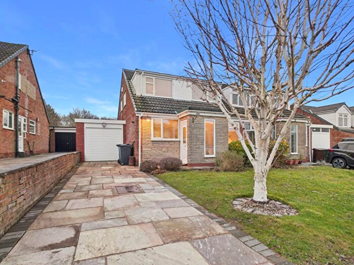 4 Bedroom Semi-Detached House For Sale In Delph Common Road, Aughton, L39