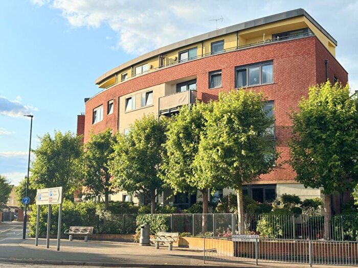 2 Bedroom Flat For Sale In The Courtyard, Southwell Park Road, Camberley, Surrey, GU15