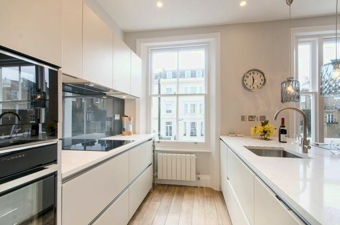 2 Bedroom Flat To Rent In Lexham Gardens, Kensington, London, W8