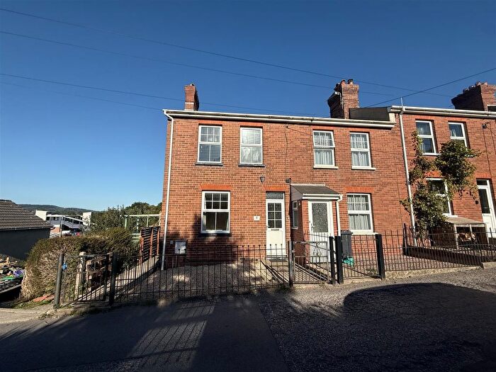 2 Bedroom End Terrace House To Rent In Woodmead Road, Axminster, EX13