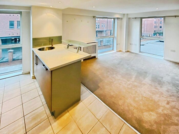 2 Bedroom Flat To Rent In Trinity One, East Street, Leeds, West Yorkshire, LS9