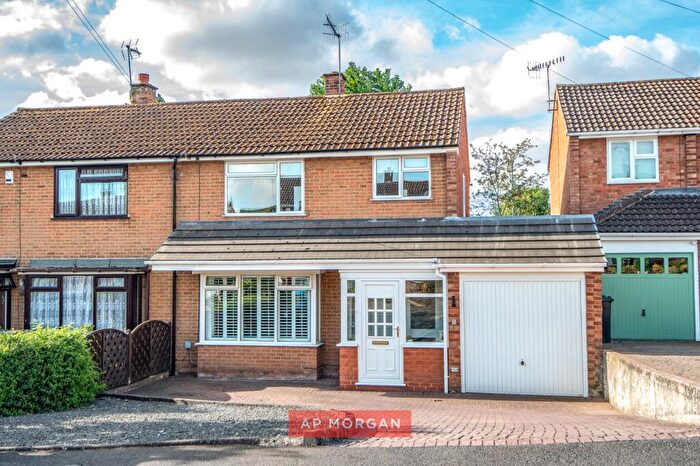 3 Bedroom Semi-Detached House For Sale In Wendron Close, Bromsgrove, Worcestershire, B60