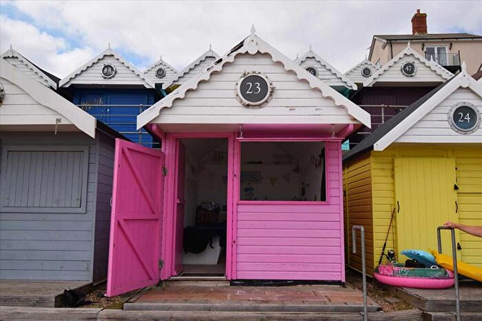 Chalet For Sale In Southcliff, Walton On The Naze, Walton On The Naze, CO14