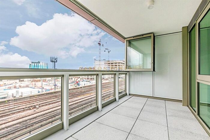 2 Bedroom Apartment To Rent In Camellia House, Queenstown Road, London, SW11